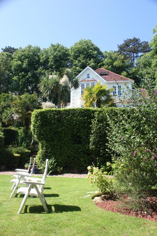 The Charterhouse Bed and breakfast